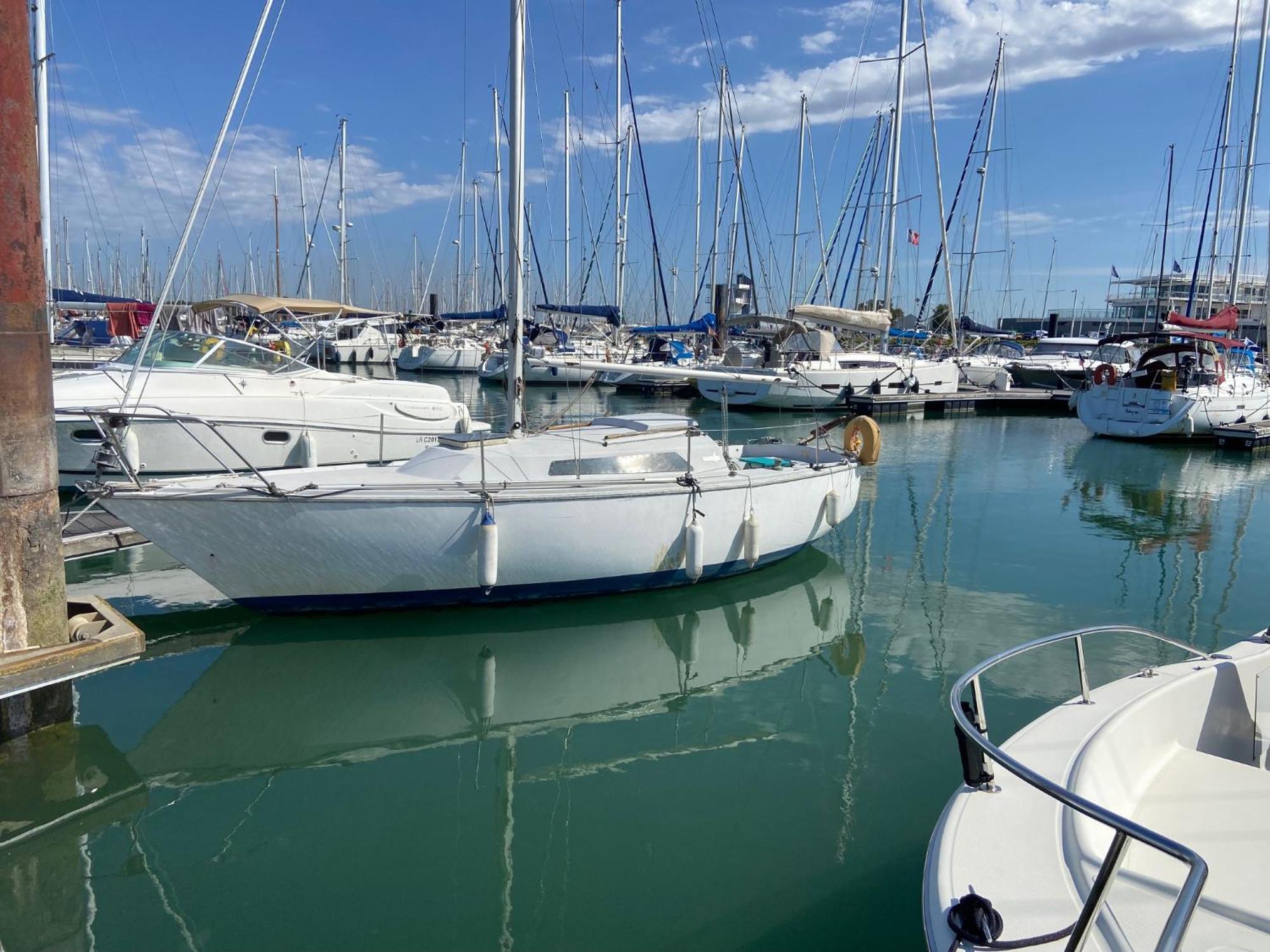 Location Un Petit Voilier Hotel La Rochelle  Exterior photo
